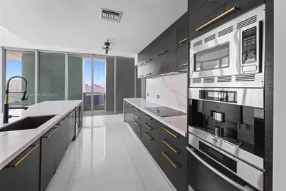 900 Biscayne Blvd #PH6201, Miami, FL 33132 - Photo 23