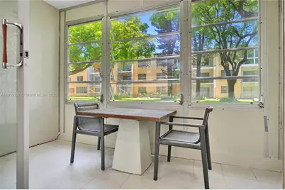 100 Ashbury Rd #103, Hollywood, FL 33024 - Photo 5