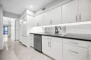 4020 N Hills Dr, Hollywood, FL 33021 - Photo 27