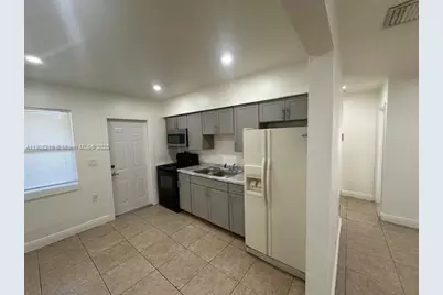 11530 NE 12th Ave #0, Miami, FL 33161 - Photo 3
