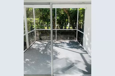 9454 NW 8th Cir, Plantation, FL 33324 - Photo 17