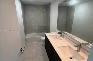 488 NE 18th St, Miami, FL 33132 - Photo 19