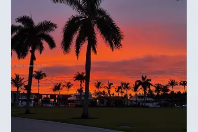 145 Harbour Way, Bal Harbour, FL 33154 - Photo 41