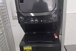 8040 N Colony Cir N, Tamarac, FL 33321 - Photo 15