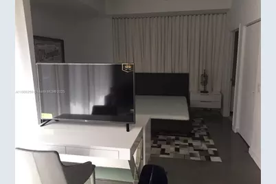 151 SE 1st St #903, Miami, FL 33131 - Photo 3