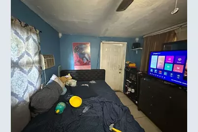 7570 Venetian St, Miramar, FL 33023 - Photo 9