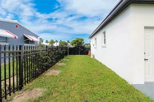 1130 NW 91st St, Miami, FL 33150 - Photo 29