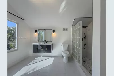 1813 SW 10th St, Fort Lauderdale, FL 33312 - Photo 43