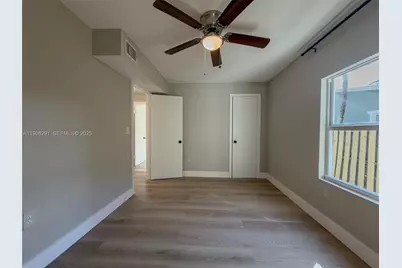 1813 SW 10th St, Fort Lauderdale, FL 33312 - Photo 27