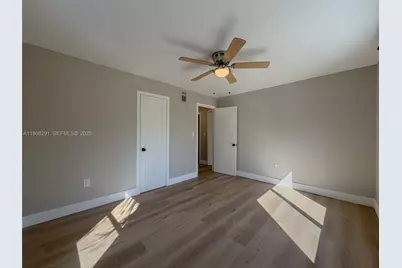 1813 SW 10th St, Fort Lauderdale, FL 33312 - Photo 19