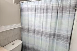 441 Collins Ave, Miami Beach, FL 33139 - Photo 5