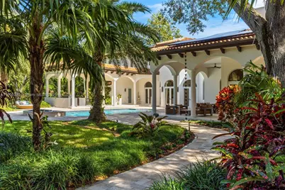 8900 SW 62nd Ct, Pinecrest, FL 33156 - Photo 9