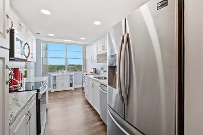 1000 Sain Charles Place #604, Pembroke Pines, FL 33026 - Photo 5