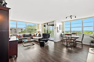 1000 Sain Charles Pl, Pembroke Pines, FL 33026 - Photo 1