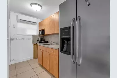 329 W 18th St, Hialeah, FL 33010 - Photo 15