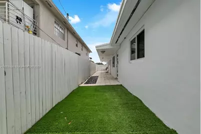 329 W 18th St, Hialeah, FL 33010 - Photo 25