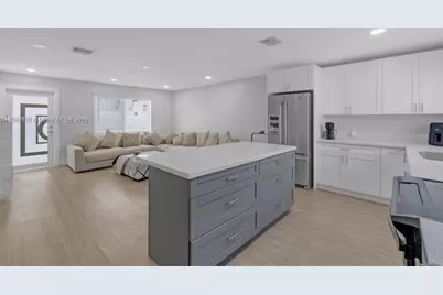 329 W 18th St, Hialeah, FL 33010 - Photo 7