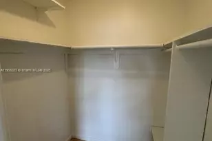 1015 NW 45th Ave, Miami, FL 33126 - Photo 13