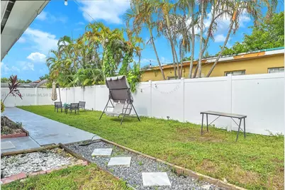 6036 Polk St #4, Hollywood, FL 33024 - Photo 11