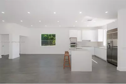 651 NE 172nd St, Miami, FL 33162 - Photo 15