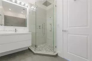 651 NE 172nd St, Miami, FL 33162 - Photo 21