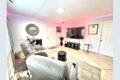 11152 SW 7th St, Sweetwater, FL 33174 - Photo 17