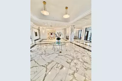 5700 Collins Ave #14M, Miami Beach, FL 33140 - Photo 21