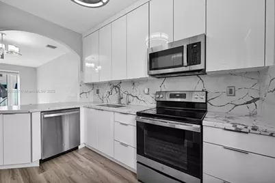 640 SE 1st St, Homestead, FL 33030 - Photo 21