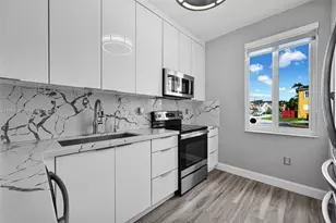 640 SE 1st St, Homestead, FL 33030 - Photo 3