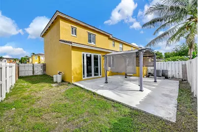 640 SE 1st St, Homestead, FL 33030 - Photo 5
