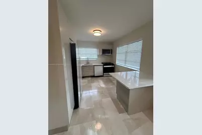 1060 92nd #Apt 7, Bay Harbor Islands, FL 33154 - Photo 1