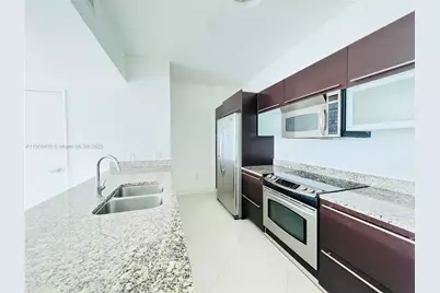 951 Brickell Ave #2407, Miami, FL 33131 - Photo 7