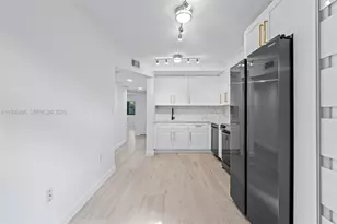 22841 SW 88th Pl, Cutler Bay, FL 33190 - Photo 9