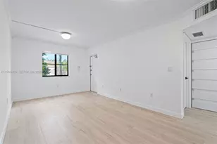 22841 SW 88th Pl, Cutler Bay, FL 33190 - Photo 15