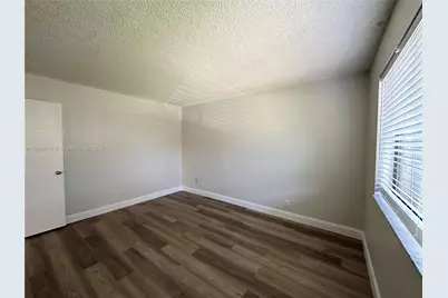 403 Lakeview Dr #203, Weston, FL 33326 - Photo 13