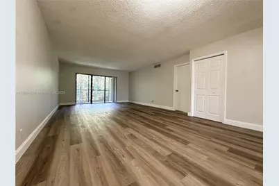 403 Lakeview Dr #203, Weston, FL 33326 - Photo 15