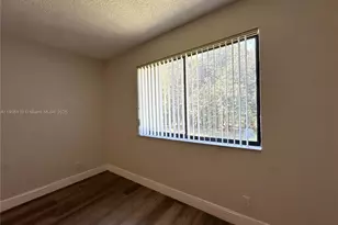 403 Lakeview Dr, Weston, FL 33326 - Photo 29