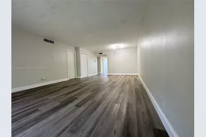 403 Lakeview Dr #203, Weston, FL 33326 - Photo 17