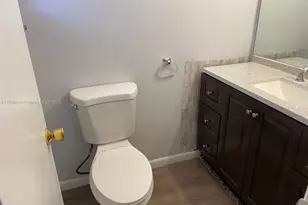 1140 NW 85th Ave, Plantation, FL 33322 - Photo 9