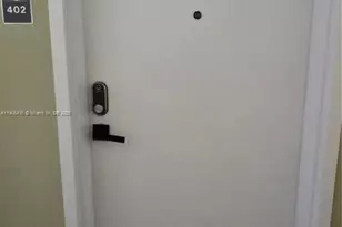 1350 NW 8th Ct, Miami, FL 33136 - Photo 11