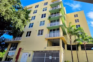 1350 NW 8th Ct, Miami, FL 33136 - Photo 3