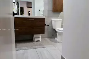 1350 NW 8th Ct, Miami, FL 33136 - Photo 19