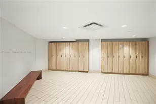 600 Three Islands Boulevard, Hallandale Beach, FL 33009 - Photo 25