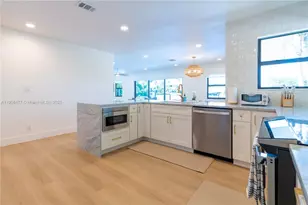 309 S Riverside Dr, Pompano Beach, FL 33062 - Photo 11