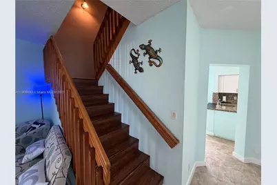 810 NE 212th Ter #2, Miami, FL 33179 - Photo 15