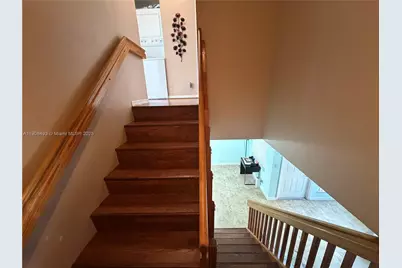 810 NE 212th Ter #2, Miami, FL 33179 - Photo 37