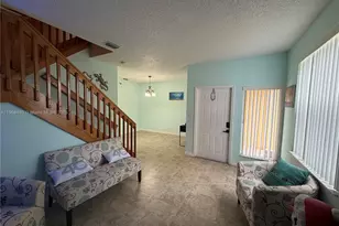 810 NE 212th Terrace, Miami, FL 33179 - Photo 5