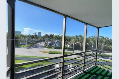 20500 W Country Club Dr #501, Aventura, FL 33180 - Photo 27