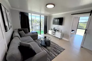 20500 W Country Club Dr, Aventura, FL 33180 - Photo 23