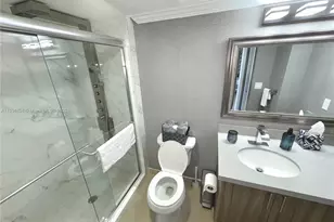 20500 W Country Club Dr, Aventura, FL 33180 - Photo 19